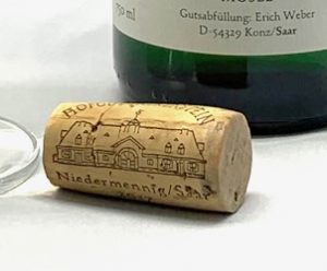 Hofgut Falkenstein Niedermenniger Herrenberg Riesling Kabinett trocken AP19 2017 Kork