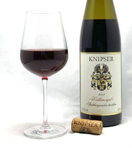 Knipser Kalkmergel Spätburgunder trocken 2014 mit Glass