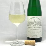 Hofgut Falkenstein Krettnacher Euchariusberg Riesling Kabinett AP12 2020 mit Glass