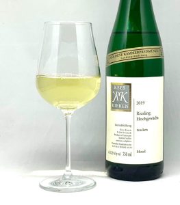 Kees-Kieren Riesling Hochgewächs trocken 2019 mit Glass