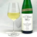 Kees-Kieren Graacher Domprobst Riesling Kabinett trocken 2019 mit Glass