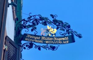 Das Zunftzeichen von Weingut Müller-Ruprecht
