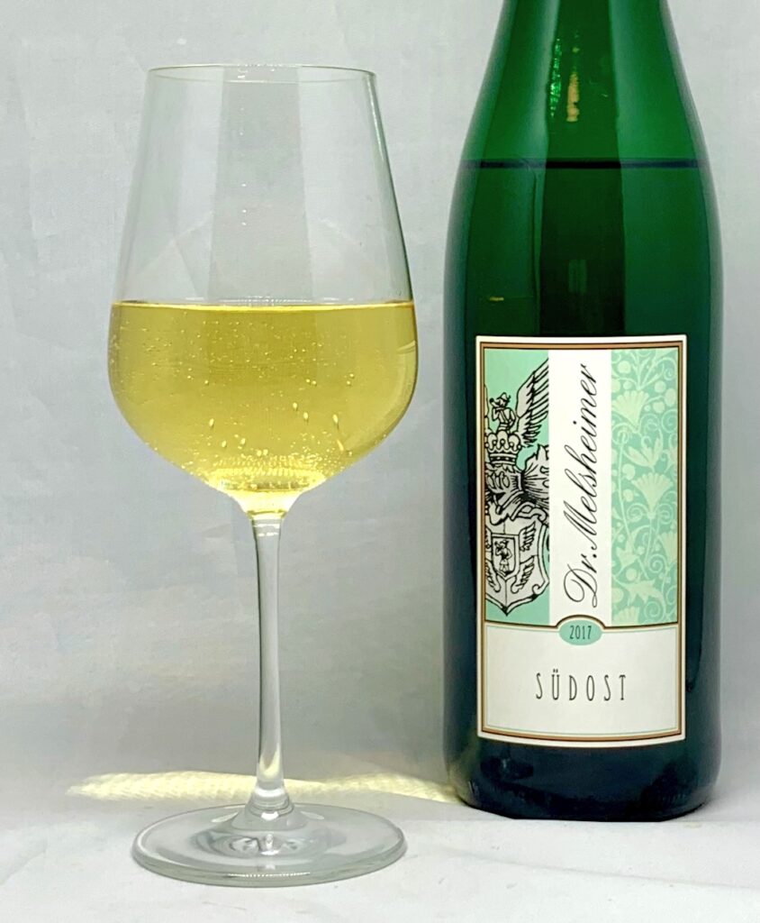Dr. Melsheimer Süd-Ost 2017, Traben-Trarbacher Schloßberg Riesling trocken mit Glass