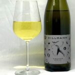 Dillmann Geisenheimer Kläuserweg Riesling trocken 2021 mit Glass