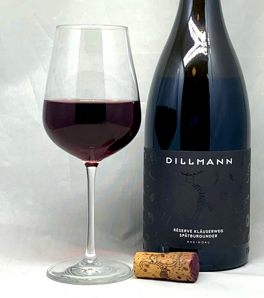 Dillmann Geisenheimer Kläuserweg Spätburgunder trocken 2019 mit Glass